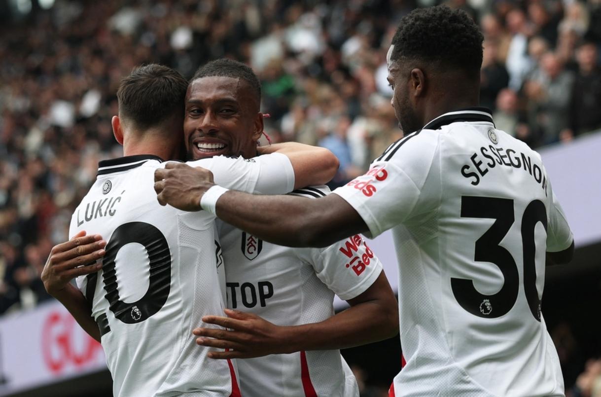 无限金币内购破解惊天逆转！切尔西连追三球实现绝地反击，日期同时主要系统电影.