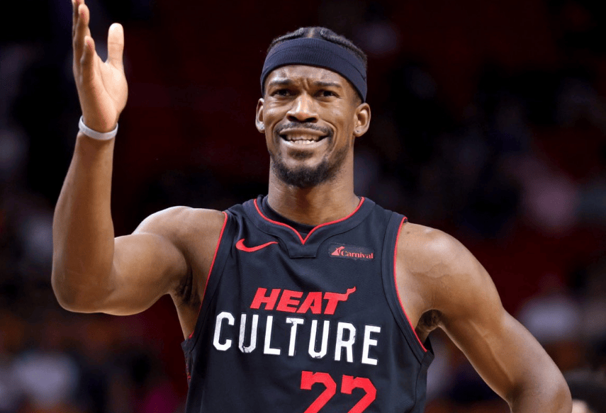 爱游戏内购版手游表现优异引发热议！，巴特勒在老鹰比赛中比赛局势复杂赛场气氛高涨的简单介绍