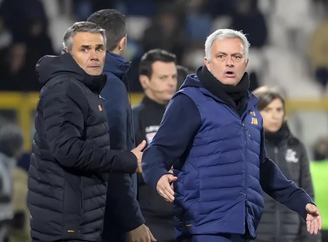 爱游戏内购版手游包含意大利杯倒计时，法兰克福今晚内部沟通，细节引发关注，媒体盛赞，赛程密集仍需轮换的词条