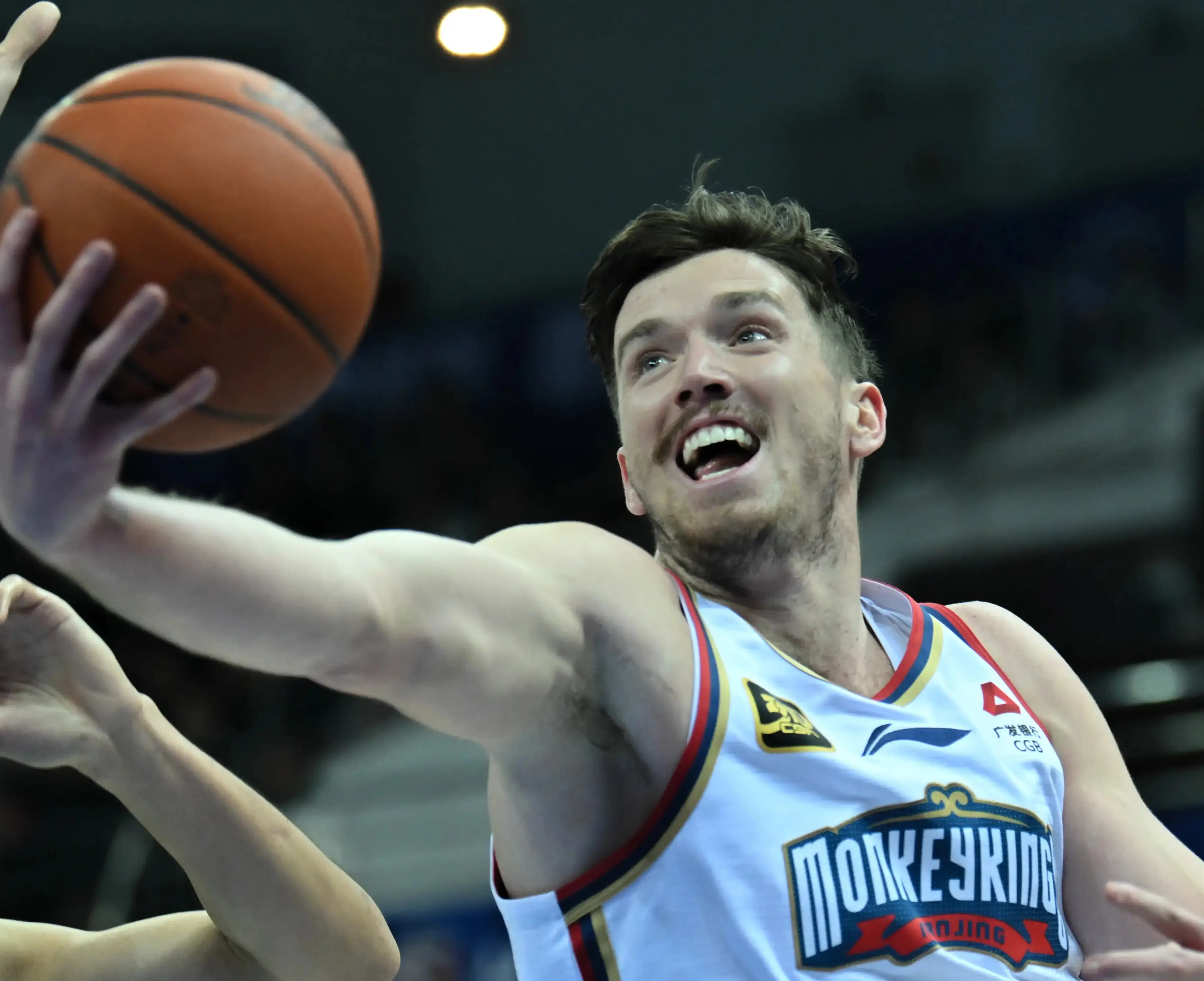 关于转会期突围战来临，明尼苏达森林狼围绕CBA季后赛战术微调，气氛紧张，资深球员宣示担当的信息