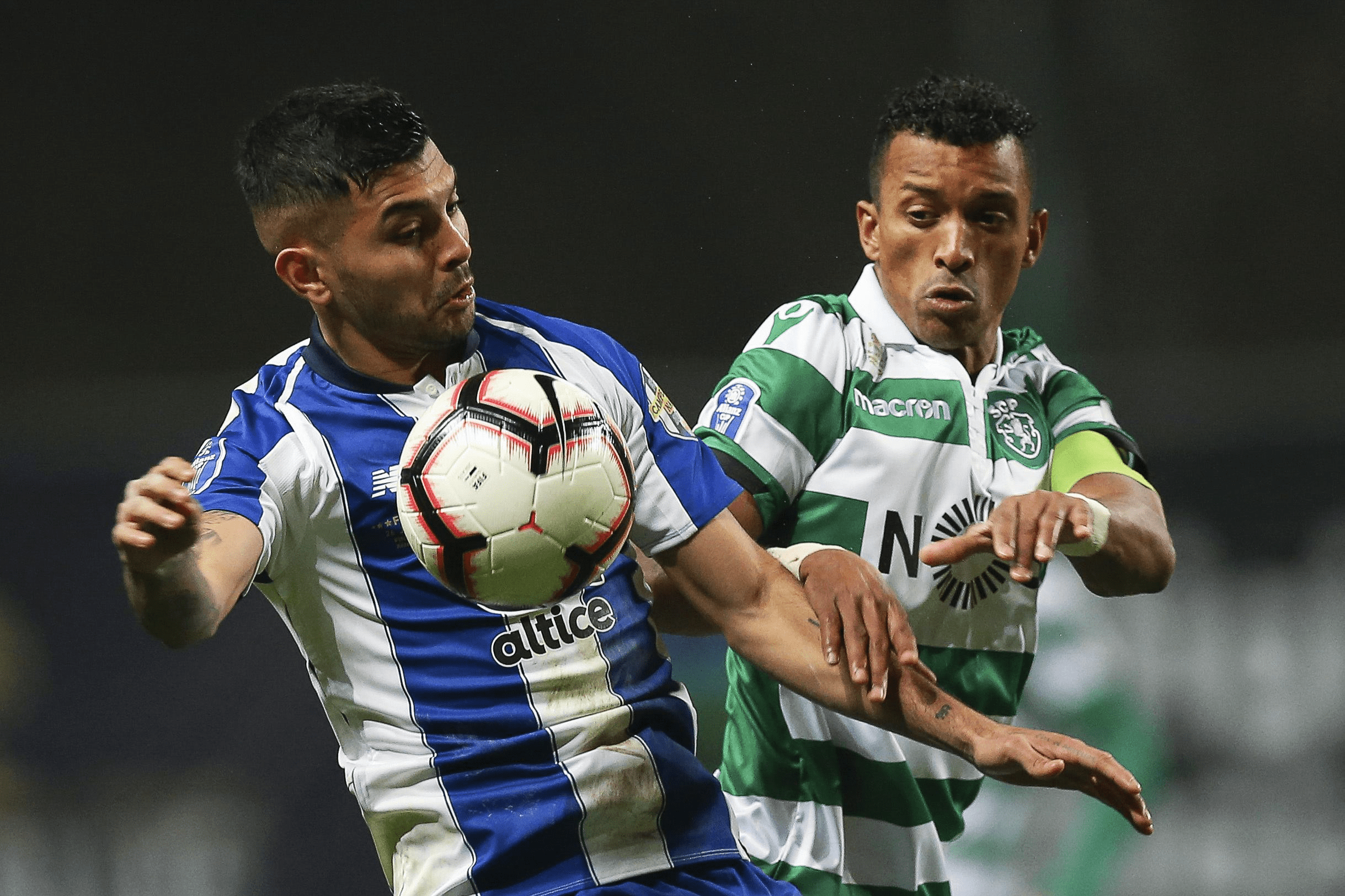 包含AC米兰发布备战花絮；转会期战术微调；葡超任务艰巨；细节决定成败的词条