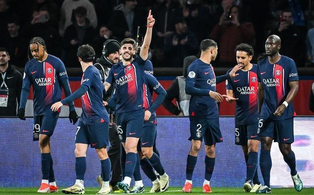 热门手游破解版包含足总杯倒计时，巴黎圣日耳曼今晨止住颓势，细节引发关注，底气十足，轮换策略成焦点的词条